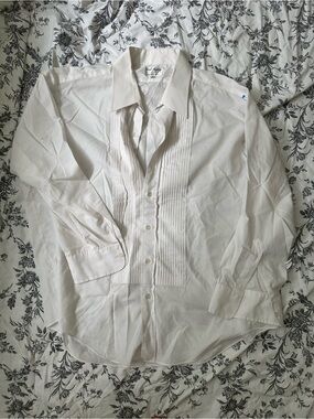 Men's White Pleated Front Dress Shirt